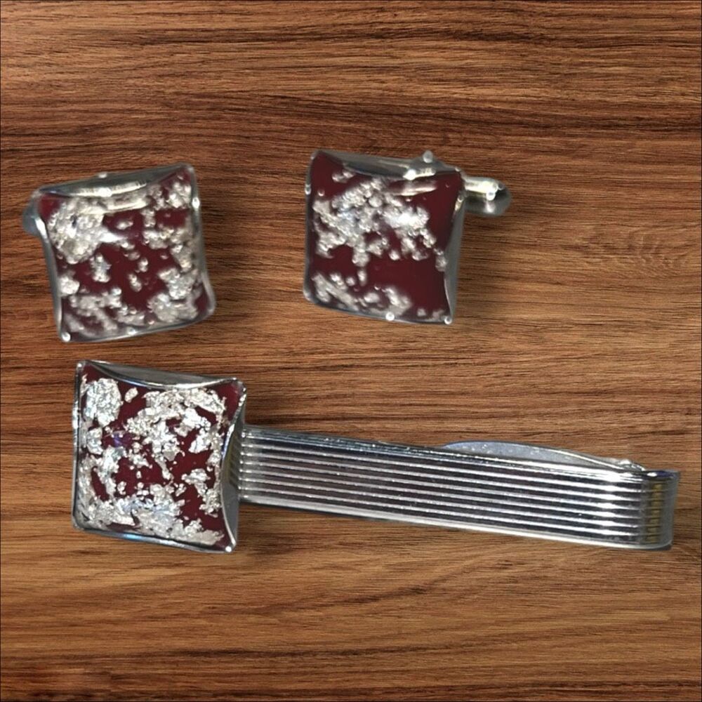 Vintage Hickok USA Red Silver Tone Cufflinks & Tie Bar Set